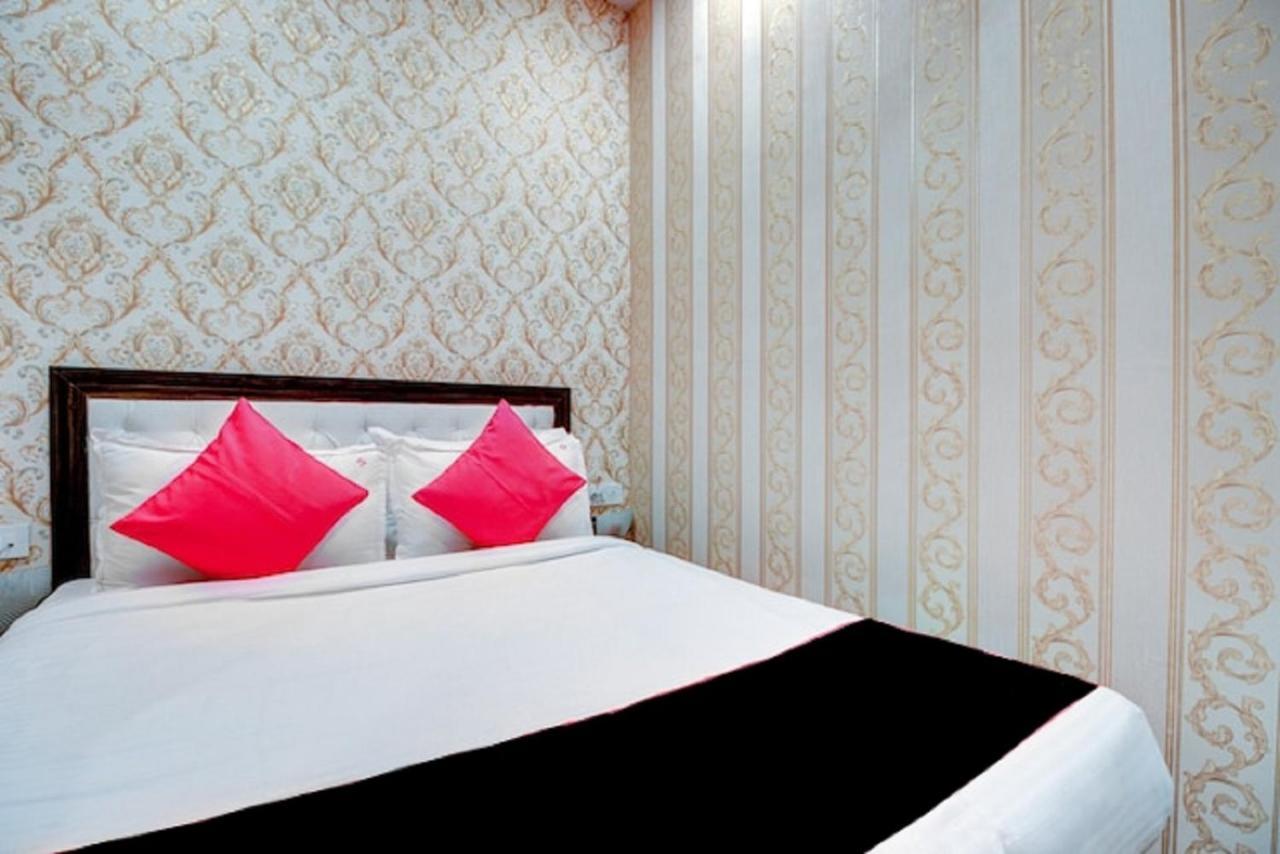 Hotel De Classico Juhu Mumbai Exterior photo